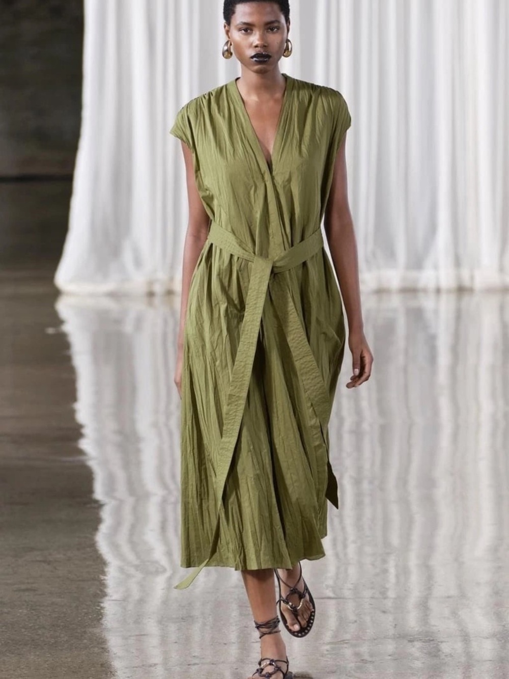 Zara Olive Green Wrap-Style Maxi Dress with Waist Tie. Never worn. - Picture 2 of 7